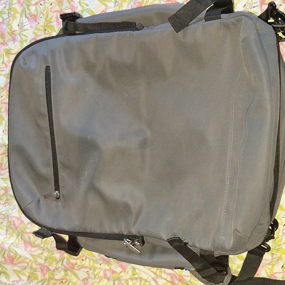 Open Story 35L Travel Backpack Grey - Picture 3 of 13